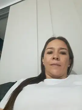 emma  31 online show from February 7, 2025, 11:45 pm