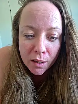 Snapshot of julimonroe chatting on February 28, 2026, 9:14 pm julimonroe online show from February 28, 2026, 9:14 pm