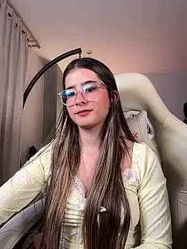 Stormiie777 online show from March 4, 2026, 2:08 am