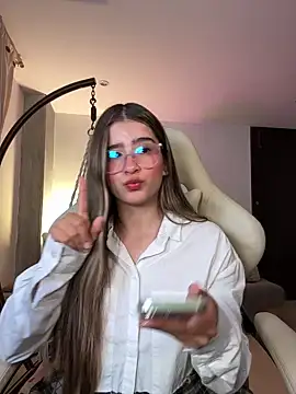 Stormiie777 online show from February 1, 2026, 11:14 pm