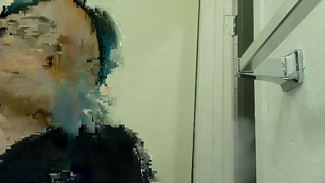 Vixxenn V online show from April 3, 2026, 5:25 am