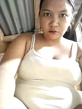 milkytitsmom4u online show from February 26, 2026, 4:51 pm