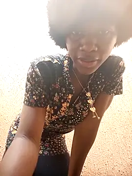 Snapshot of Petite_li chatting on January 6, 2026, 6:50 am Petite li online show from January 6, 2026, 6:50 am