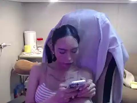 sexybigcockandtits online show from March 4, 2025, 6:04 am