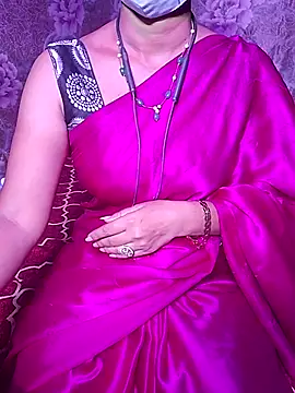 XBHUUME online show from October 31, 2025, 4:25 pm