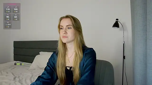 Snapshot of Fallinlove1 chatting on March 13, 2025, 7:17 pm Fallinlove1 online show from March 13, 2025, 7:17 pm