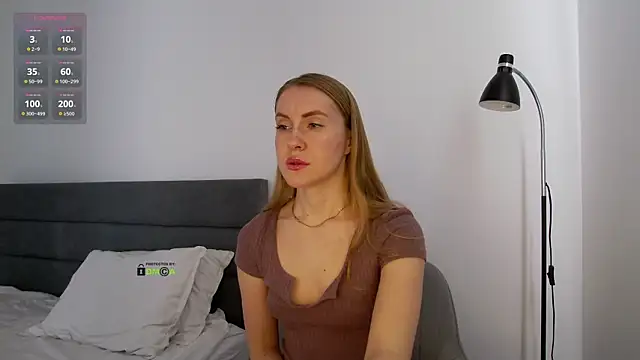 Snapshot of Fallinlove1 chatting on March 14, 2025, 1:57 pm Fallinlove1 online show from March 14, 2025, 1:57 pm