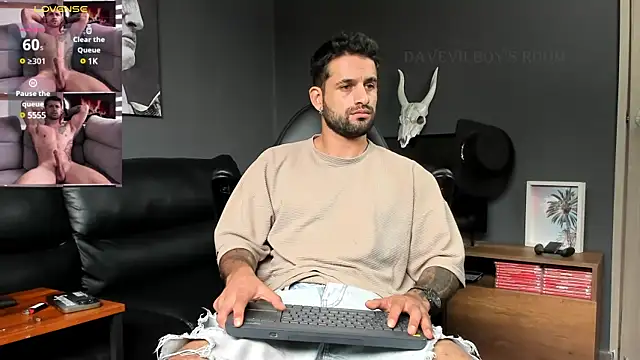 Davevilboy online show from March 18, 2025, 3:22 pm