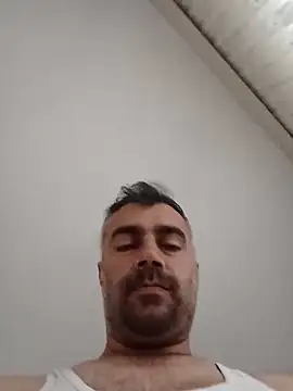 kevgir08 online show from May 3, 2026, 11:15 am