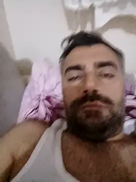 kevgir08 online show from November 16, 2025, 8:35 pm