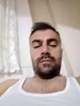 Snapshot of kevgir08 chatting on October 27, 2025, 11:05 pm kevgir08 online show from October 27, 2025, 11:05 pm