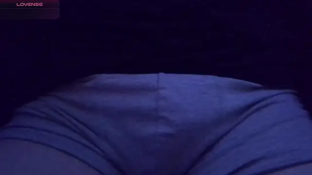 VirtualPear online show from October 4, 2025, 1:12 pm