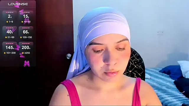 Snapshot of MatchedEyebrow chatting on July 19, 2026, 9:33 pm MatchedEyebrow online show from July 19, 2026, 9:33 pm