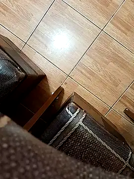 feet toes online show from February 20, 2025, 5:33 am