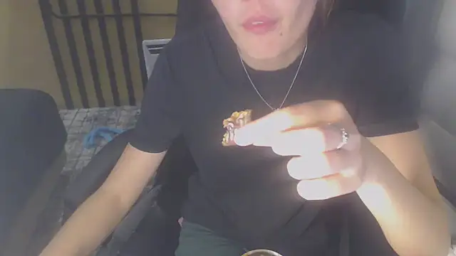 Laco-cO online show from October 4, 2025, 3:13 pm