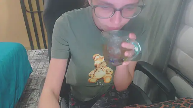 Laco-cO online show from November 3, 2025, 10:57 pm