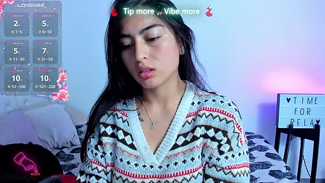 Blue Petite online show from December 3, 2025, 11:36 pm