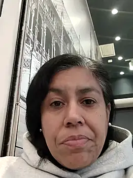 Snapshot of Molly_newman6 chatting on December 2, 2025, 4:41 pm Molly newman6 online show from December 2, 2025, 4:41 pm