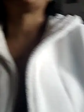 Snapshot of Molly_newman6 chatting on December 18, 2025, 9:58 am Molly newman6 online show from December 18, 2025, 9:58 am