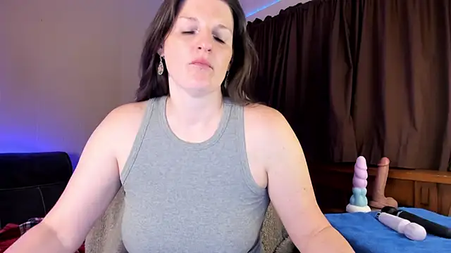 Snapshot of Kelly_Carolina chatting on November 27, 2025, 10:59 am Kelly Carolina online show from November 27, 2025, 10:59 am