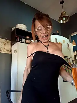 FrozenWaffle online show from April 19, 2026, 2:40 pm