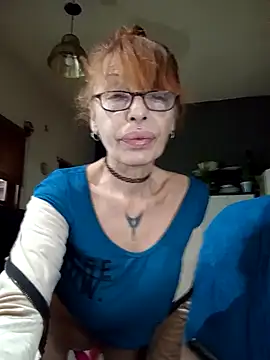 Snapshot of FrozenWaffle chatting on September 19, 2025, 3:27 pm FrozenWaffle online show from September 19, 2025, 3:27 pm