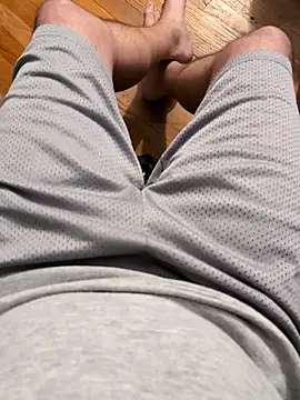 Snapshot of MrandMrsHaze chatting on November 10, 2025, 3:33 am MrandMrsHaze online show from November 10, 2025, 3:33 am