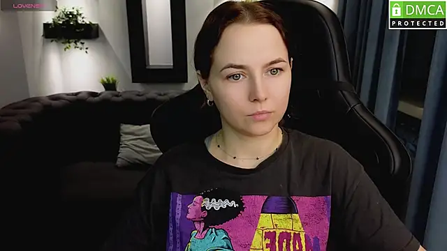 Snapshot of Mira_Mermayd chatting on February 25, 2025, 8:14 am Mira Mermayd online show from February 25, 2025, 8:14 am