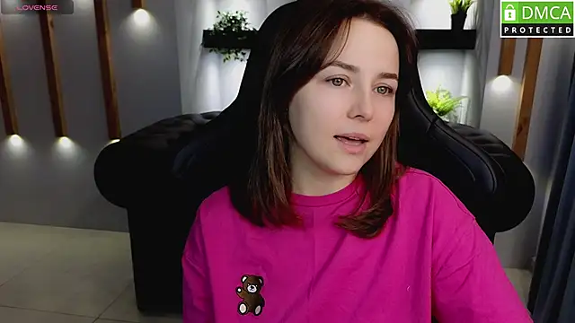 Snapshot of Mira_Mermayd chatting on March 5, 2025, 11:49 am Mira Mermayd online show from March 5, 2025, 11:49 am