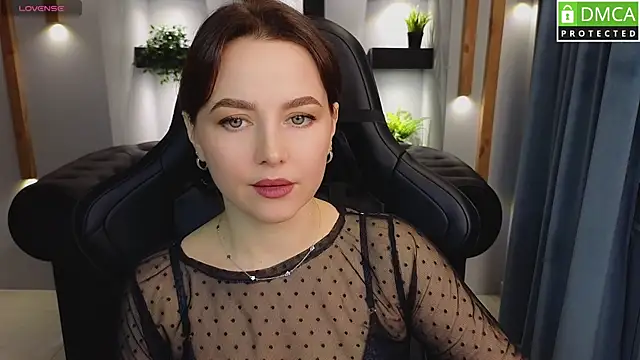 Snapshot of Mira_Mermayd chatting on March 7, 2025, 4:13 am Mira Mermayd online show from March 7, 2025, 4:13 am