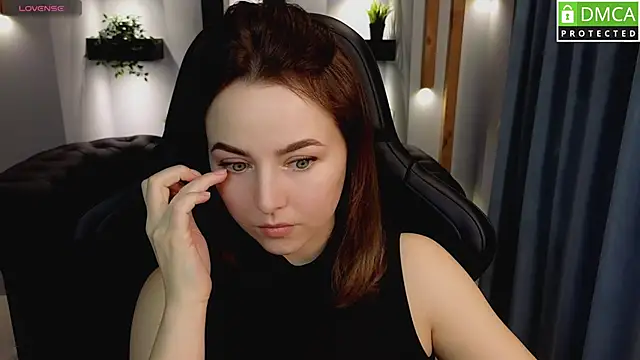 Snapshot of Mira_Mermayd chatting on February 23, 2025, 4:17 am Mira Mermayd online show from February 23, 2025, 4:17 am