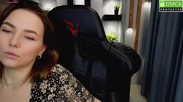 Snapshot of Mira_Mermayd chatting on February 27, 2025, 7:19 am Mira Mermayd online show from February 27, 2025, 7:19 am