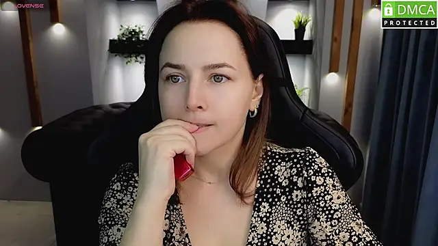 Snapshot of Mira_Mermayd chatting on March 6, 2025, 1:05 am Mira Mermayd online show from March 6, 2025, 1:05 am