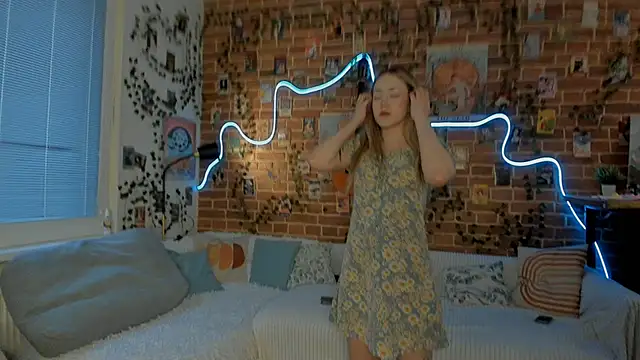 Snapshot of yamy_yamy_yamy chatting on March 13, 2025, 2:01 pm yamy yamy yamy online show from March 13, 2025, 2:01 pm