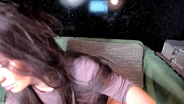 Snapshot of LondonBadGirl chatting on March 17, 2025, 12:10 am LondonBadGirl online show from March 17, 2025, 12:10 am