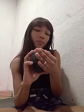 Karmakuro online show from April 16, 2026, 9:39 pm