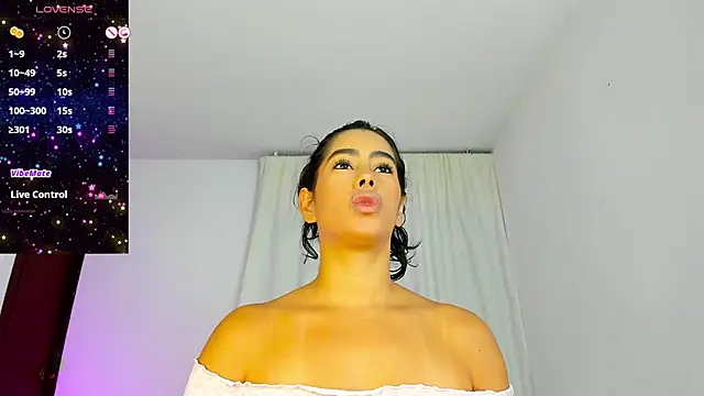 Snapshot of VioletaSotter chatting on November 9, 2025, 10:30 am VioletaSotter online show from November 9, 2025, 10:30 am