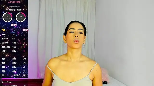 VioletaSotter online show from April 12, 2026, 11:02 am