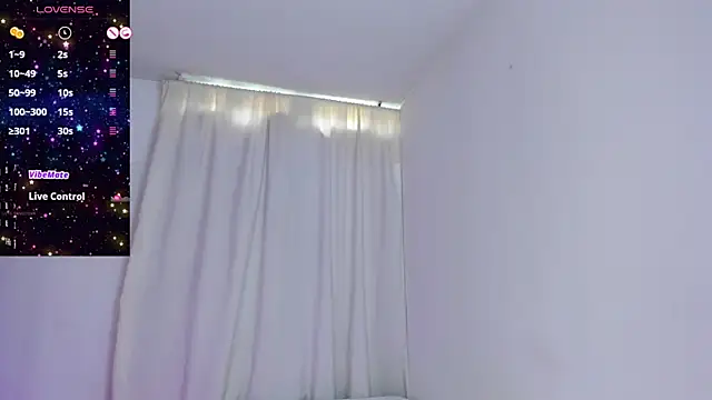 VioletaSotter online show from May 11, 2026, 4:04 pm
