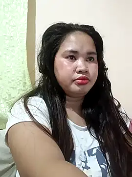 Snapshot of PinayGirl23 chatting on November 17, 2025, 11:58 am PinayGirl23 online show from November 17, 2025, 11:58 am