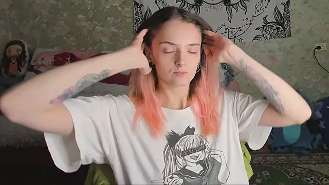 Cutie Adelia online show from October 6, 2025, 9:21 am