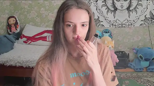 Cutie Adelia online show from July 16, 2026, 8:55 am