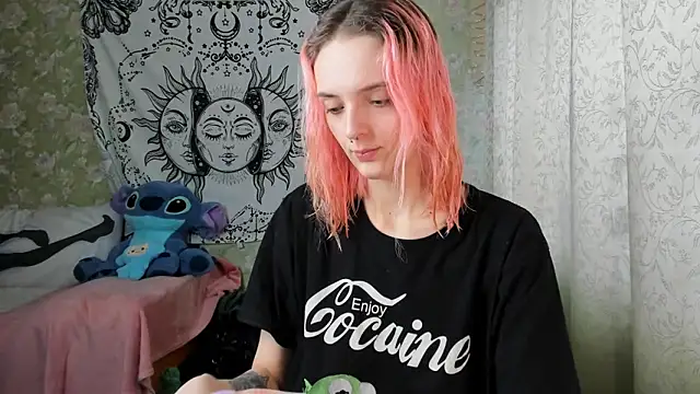 Cutie Adelia online show from January 25, 2025, 9:36 am