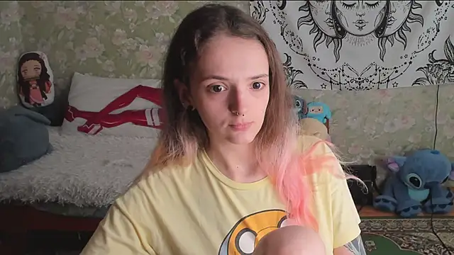 Cutie Adelia online show from July 13, 2026, 8:57 am
