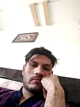 Snapshot of alex78265 chatting on November 19, 2025, 8:25 am alex78265 online show from November 19, 2025, 8:25 am