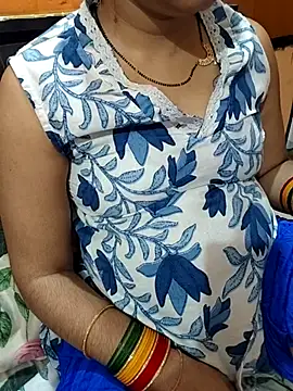 Snapshot of Diya_143 chatting on June 29, 2026, 2:06 pm Diya 143 online show from June 29, 2026, 2:06 pm