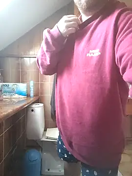 OskarKacper online show from September 28, 2025, 4:25 pm