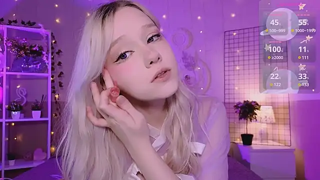 Snapshot of IrmaBell chatting on March 23, 2025, 5:32 am IrmaBell online show from March 23, 2025, 5:32 am