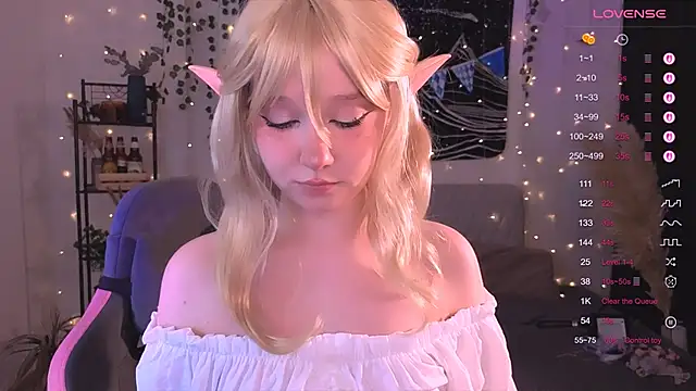 Snapshot of IrmaBell chatting on September 25, 2025, 10:38 pm IrmaBell online show from September 25, 2025, 10:38 pm