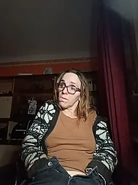 Snapshot of Dettybitch40 chatting on January 6, 2026, 4:55 pm Dettybitch40 online show from January 6, 2026, 4:55 pm